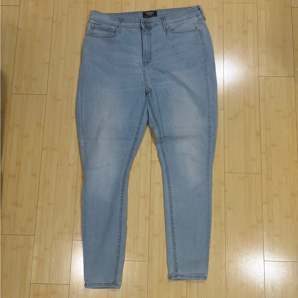 Denizen from Levi's Sky Blue Ultra High Rise Jeans